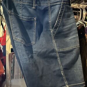 Women's Relaxed Fit Blue Jeans